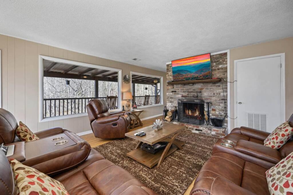 Happy Trails - Cobbly Nob Resort Home Gatlinburg Exterior foto